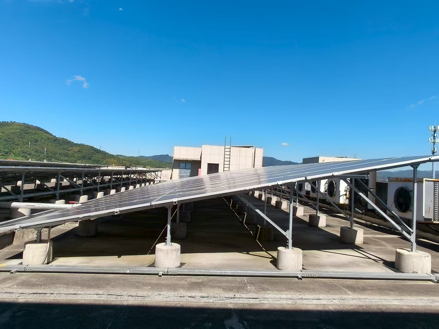 光伏墩400×400 实拍 正.jpg