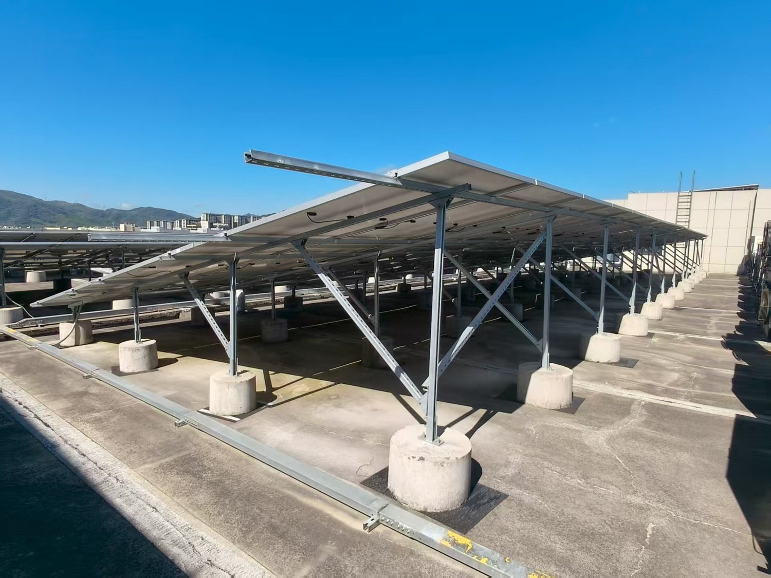 光伏墩400×400 实拍 侧.jpg